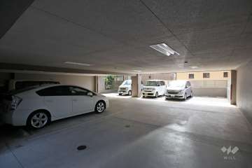 敷地内駐車場（屋内平面式、屋外平面式）