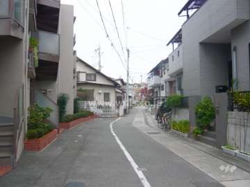 周辺の街並み