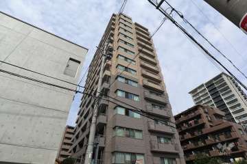 ダイアパレス三の丸西の外観（南東側から）