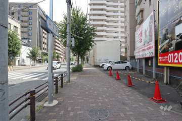 敷地北側の前面道路