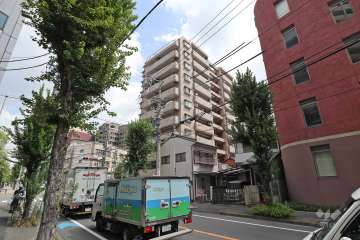 リバティ名駅の外観（南西側から）