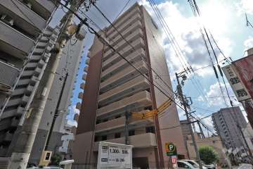 プレサンス名古屋駅前プラチナムの外観（西側から）