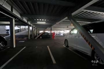 敷地内駐車場（自走式立体）