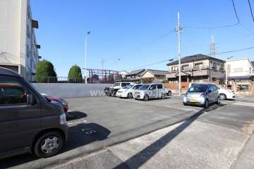 敷地内駐車場（屋外平面式）