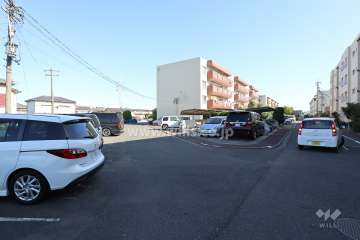 敷地内駐車場（屋外平面式）