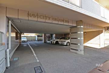 敷地内駐車場（屋内平面式）