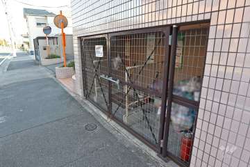 ゴミ置き場