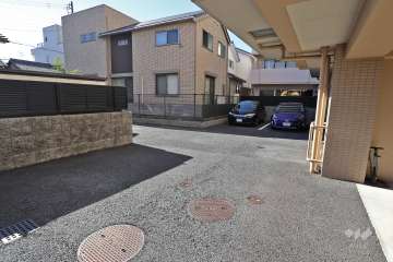 敷地内駐車場(屋外平面式)