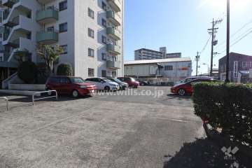 敷地内駐車場（屋外平面式）