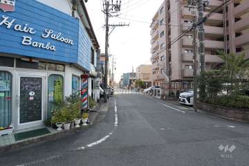 敷地東側の前面道路