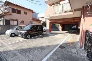 敷地内駐車場（屋外平面式、屋内平面式）