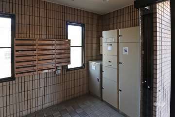 宅配ボックスと共用ポスト