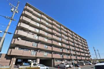 ラビデンス江松の外観（南側から）