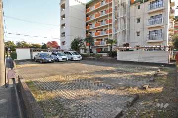 敷地内駐車場(屋外平面式)