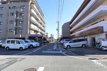 敷地南側の前面道路（高畑荒子第3号線）