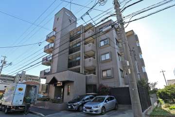 サエラ3の外観（北西側から）