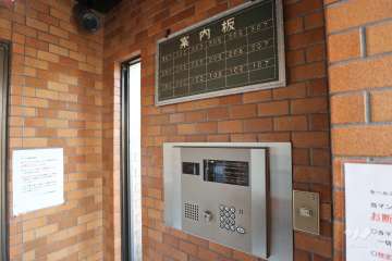 オートロックの操作盤、案内板