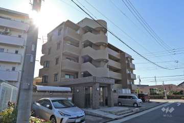 シャトー高畑の外観（北東側から）