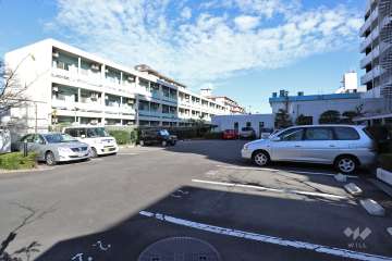 敷地内駐車場(屋外平面式)