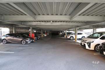 敷地内駐車場（自走式立体）