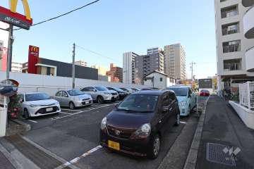 敷地内駐車場（屋外平面式）