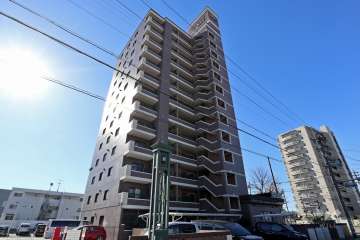 レインボー四女子の外観（北側から）