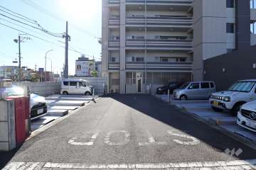 駐車場出入り口・敷地内駐車場（屋外機械式）