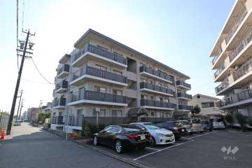 中川マンションA棟の外観（北東側から）