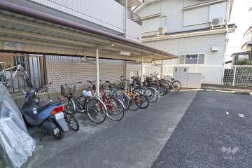 駐輪場、バイク置場