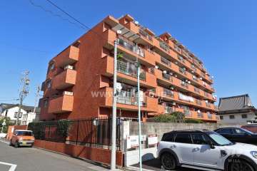 ライオンズマンション伏屋の外観（南西側から）