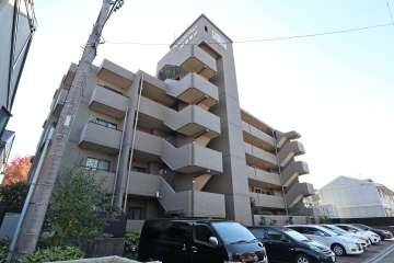 ライオンズマンション伏屋第2の外観（北東側から）