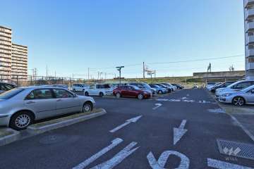 敷地内駐車場（屋外平面式）