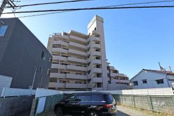 宝マンション烏森の外観（北東側から）