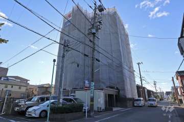 ファミリアーレ昭和橋の外観（北西側から）