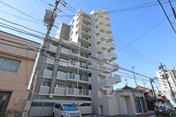 ローレルコート烏森駅前の外観（北東側から）