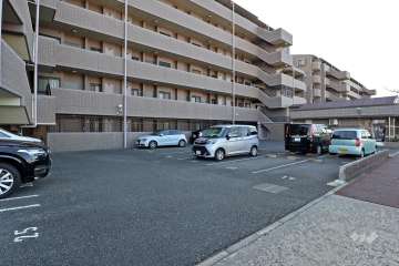 敷地内駐車場（屋外平面式）