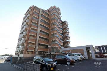 ファミリアーレ千音寺の外観（北東側から）