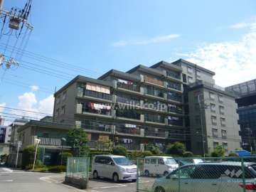 グリーンコーポ江坂第２の外観（西側から）