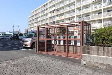ゴミ置き場