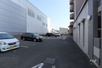 敷地内駐車場（屋外平面式）