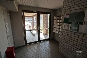 エントランス（共用ポスト）