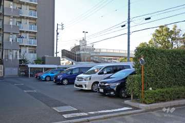 敷地内駐車場（屋外平面式）