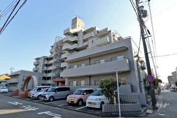 ユーハウス蜆橋の外観（北側から）