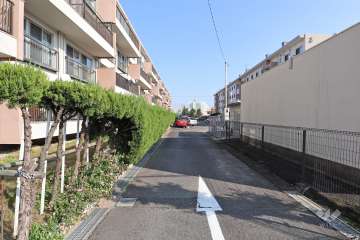 駐車場出入り口・敷地内駐車場（屋外平面式）