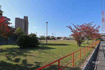 敷地北側にある『長須賀公園』