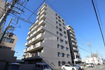 宝マンション松葉公園の外観（南東側から）