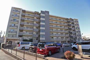 サンマンションアトレ八田の外観（東側から）