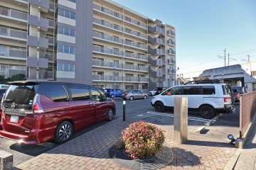 敷地内駐車場(屋外平面式)