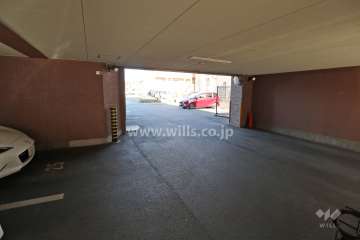 敷地内駐車場（屋内平面式）