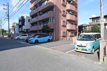 敷地内駐車場（屋外平面式）